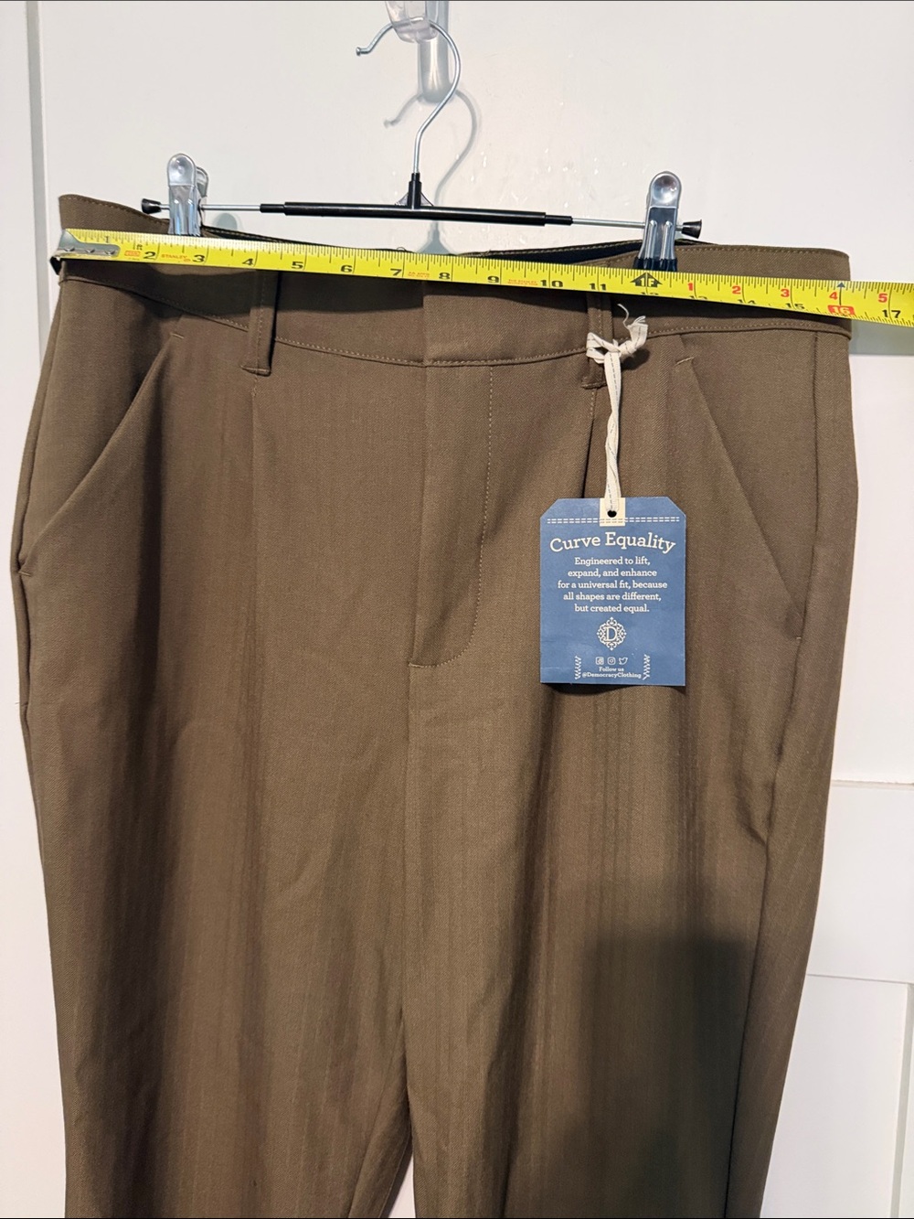 Democracy “Ab Solution” Straight-Leg Pleated Trousers in Olive Brown - Picture 12 of 12